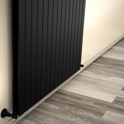 Tip 20V Dekoratif Radyatör 900x1106 Mat Siyah - 1