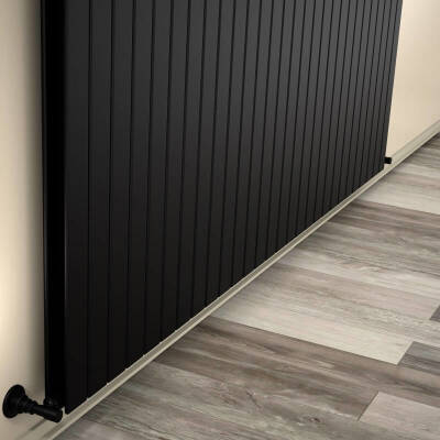 Tip 20V Dekoratif Radyatör 900x2068 Mat Siyah - 1